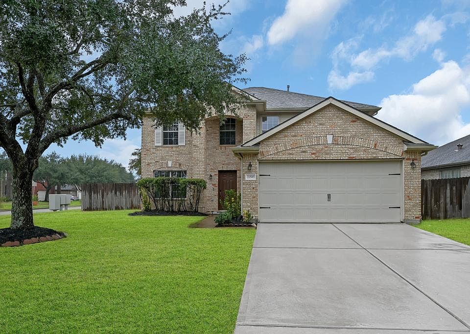 1st image of 21503 Oakbridge Park Ln