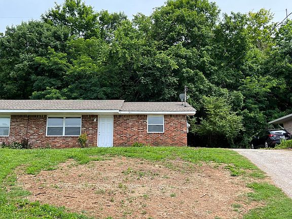2nd image of 5794 Louise Ln