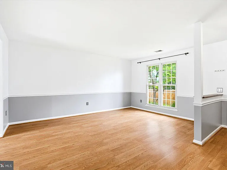 5735 Sunset View Ln — Photo 5