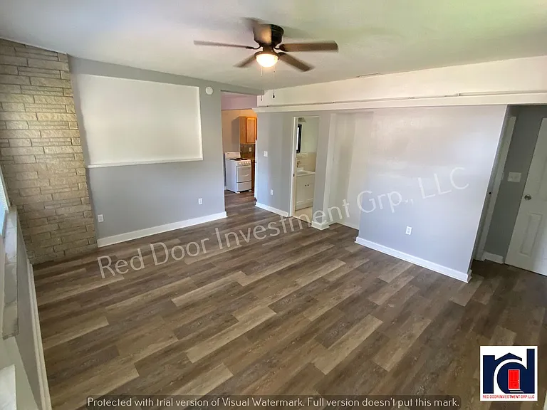 2903 E Michigan St — Photo 4