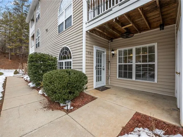 313 Mill Pond Dr, Winston Salem, NC 27106