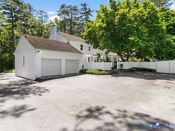 4th image of 8704 River Rd