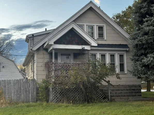 5903 South 13th STREET, Milwaukee, WI 53221