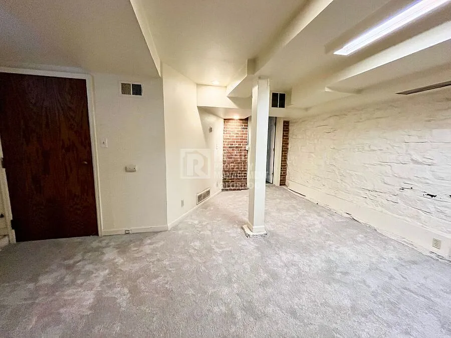 Urban Charm Meets Historic Character! 1754 N Washington St. Apt. B1 Denver, CO 1 Bedroom | 1 Bath... — Photo 4