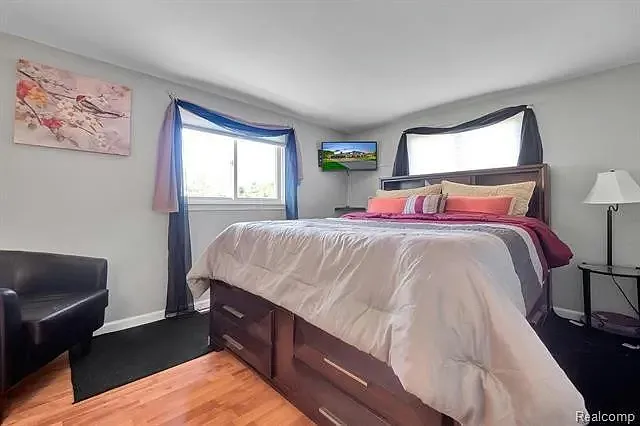 4753 Quarton Rd — Photo 18