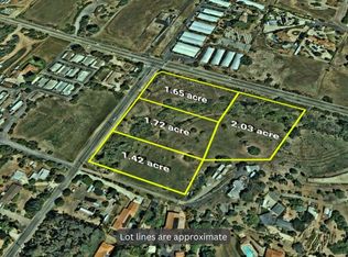 1027 Osborne St, Vista, CA 92084