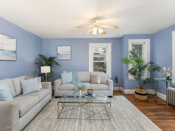 4th image of 36 Brookdale St