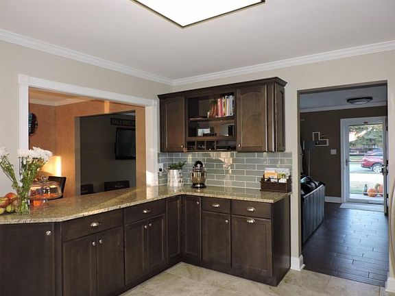 2nd image of 5317 Tallawanda Dr