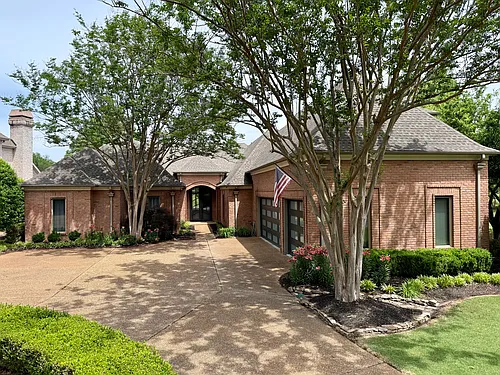 8614 Southwind Dr Photo 1