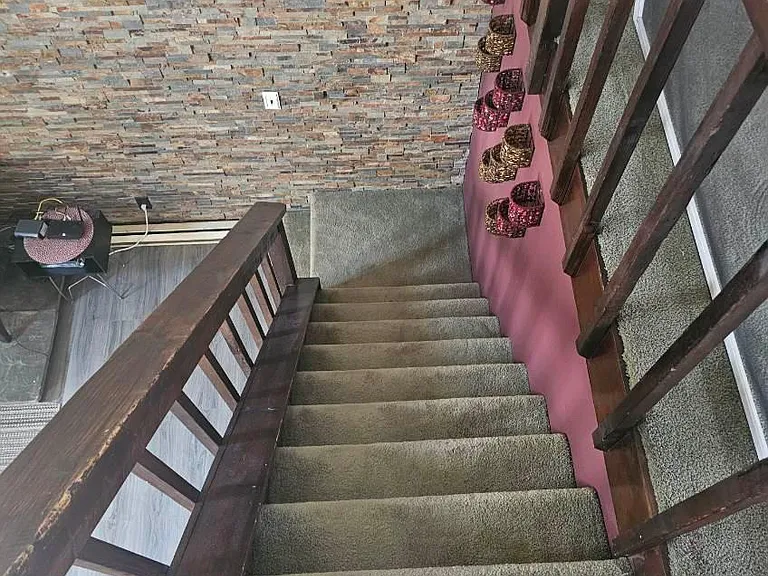 Highview Dr — Photo 18