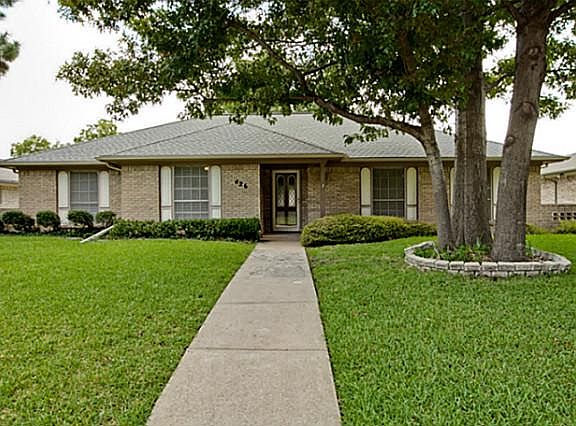 2nd image of 426 Birch Ln