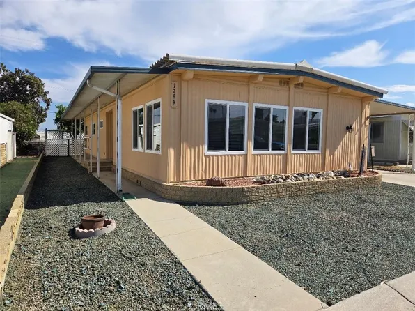 1744 Santiago Way, Hemet, CA 92545