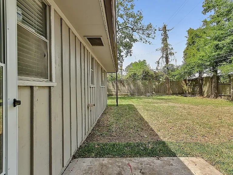 1719 Longhorn Dr — Photo 39
