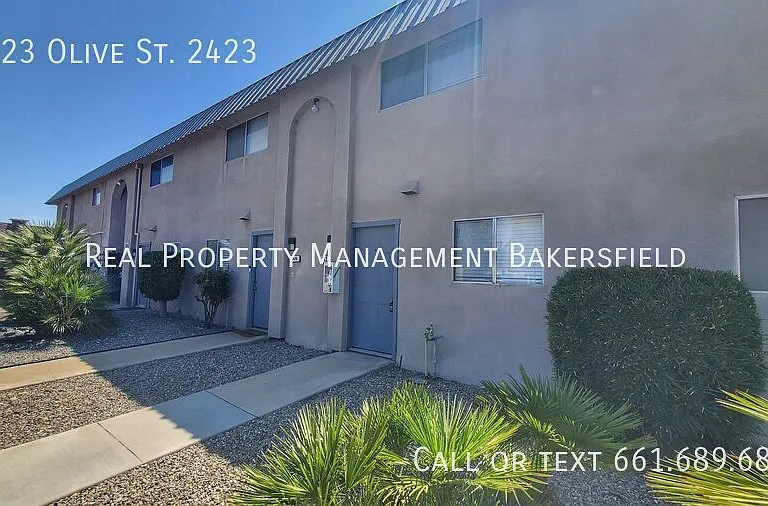 2423 Olive St #2423 — Photo 2