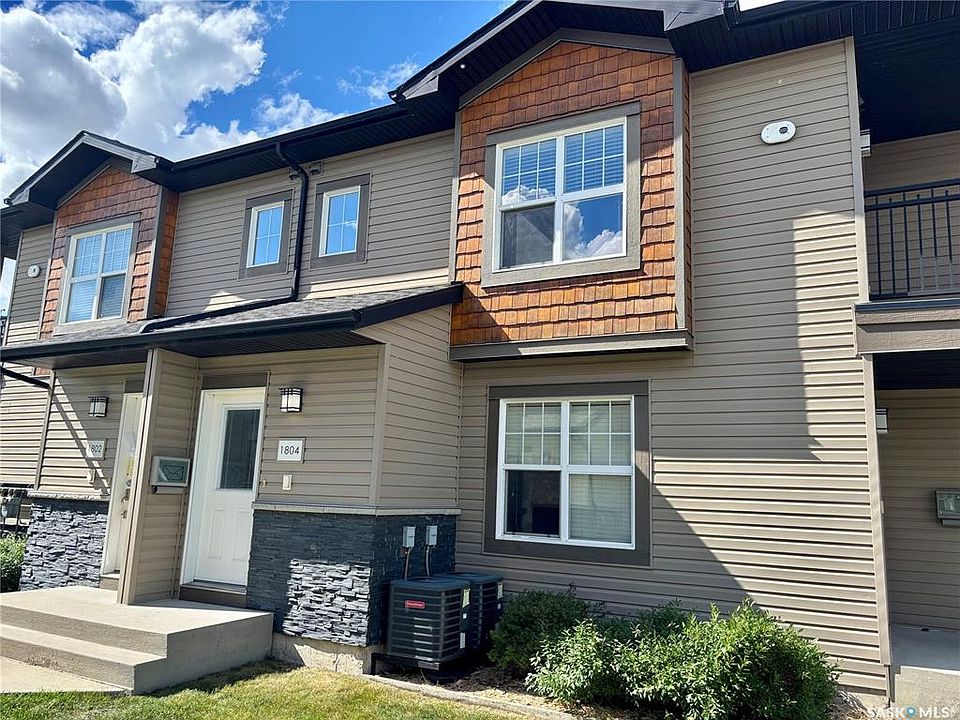 1st image of UNIT 1804-1015 Patrick CRESCENT