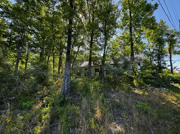 72 Dixie Tower Dr, Burnside, KY 42519