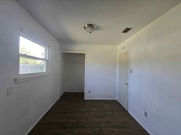 3rd image of 2514 Redondo Dr