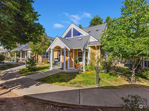 3rd image of 16417 33rd Avenue W