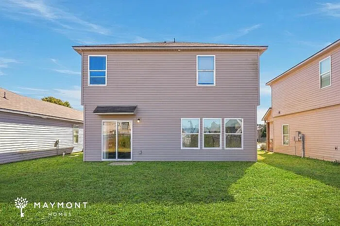 3 bed, 2.5 bath, 1689 sqft, $1,595 — Photo 3