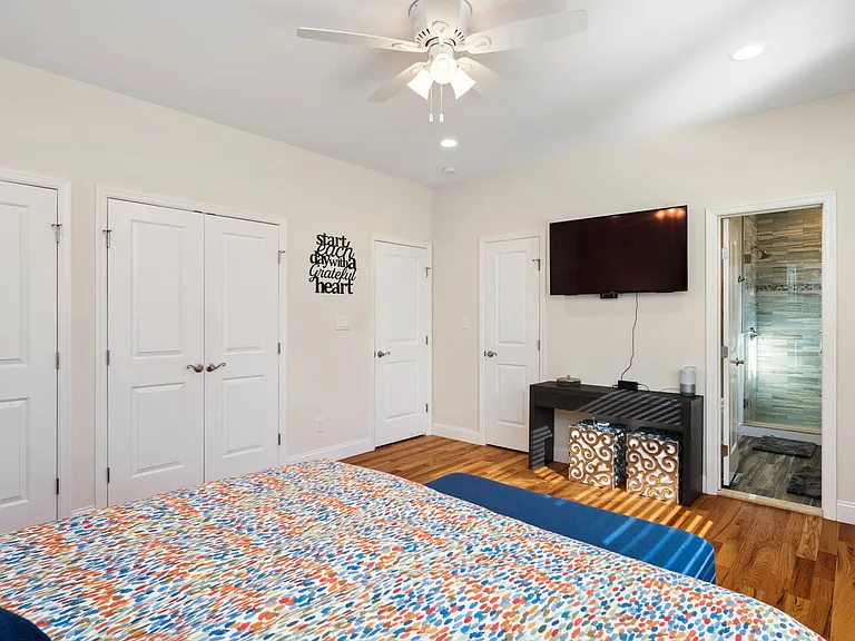 380 Homestead Way — Photo 17