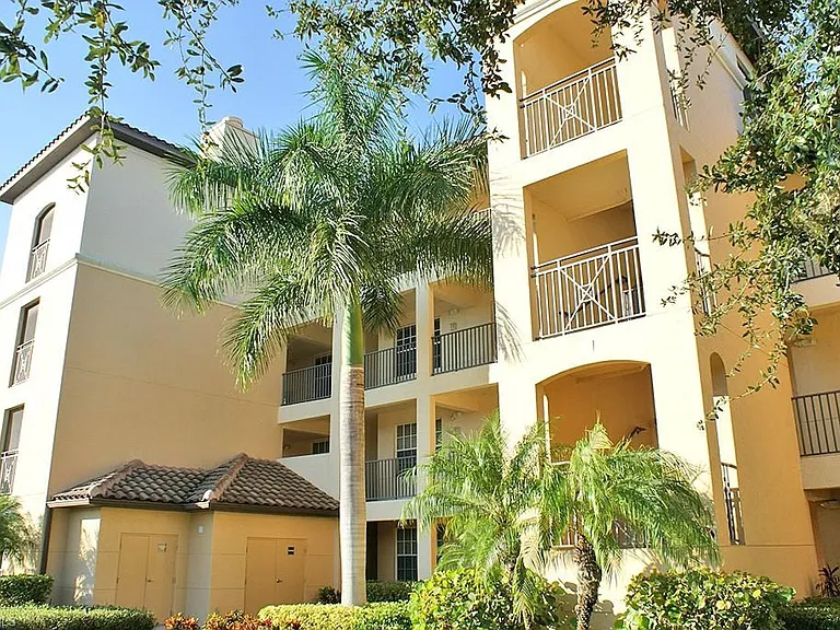 4640 Turnberry Lake Dr #403 — Photo 12
