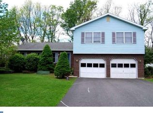 161 Sage Dr, Sinking Spring, PA 19608