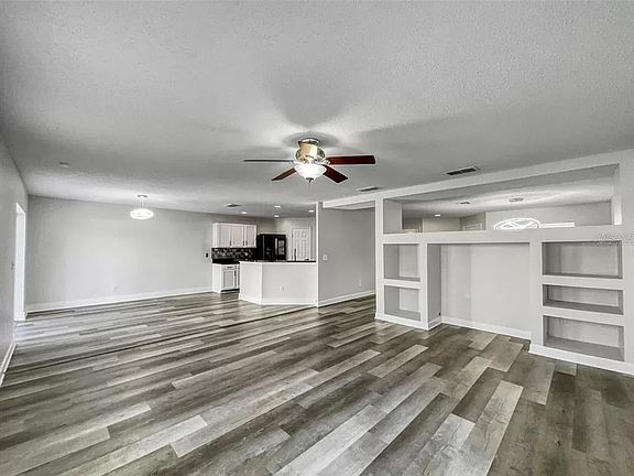 3rd image of 163 Rona Ln