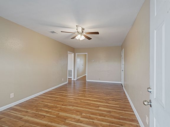 4th image of 910 Ohio Ave #3