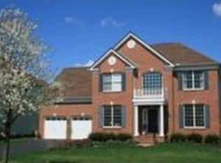 7027 Dean Farm Rd, New Albany, OH 43054