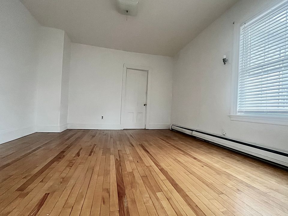Bedroom #1