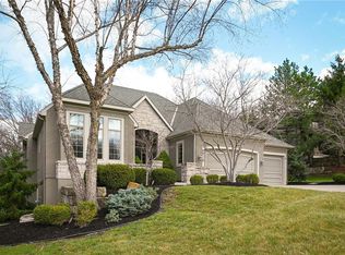 26110 W 108th Ter, Olathe, KS 66061
