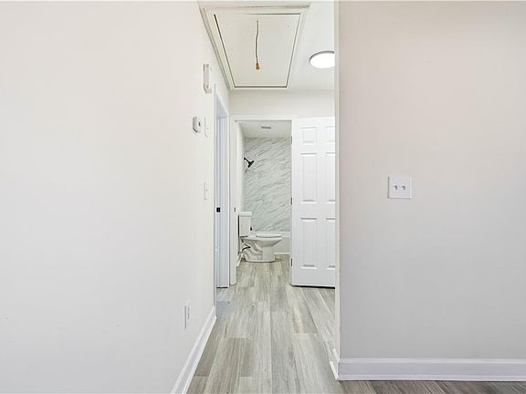 5th image of 1781 Brooks Rd