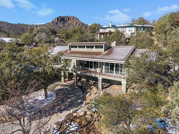 2nd image of 2230 Skyline Dr