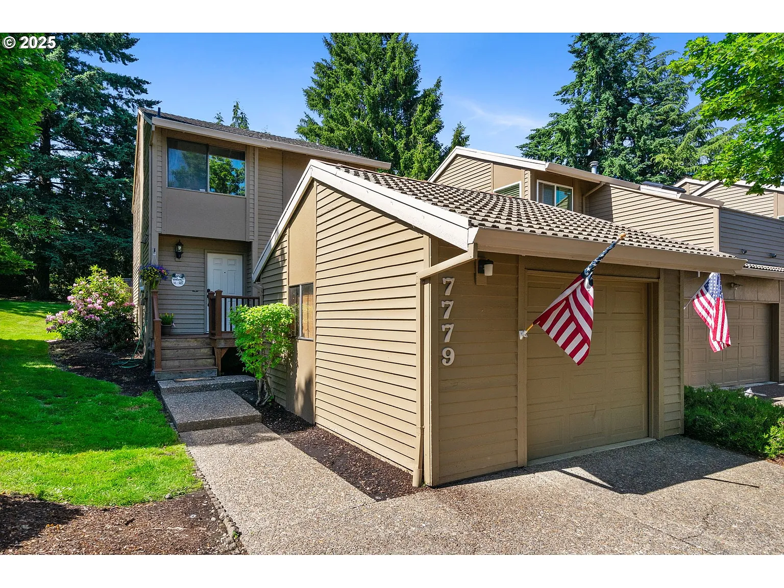 7779 SW Raintree Dr photo 1