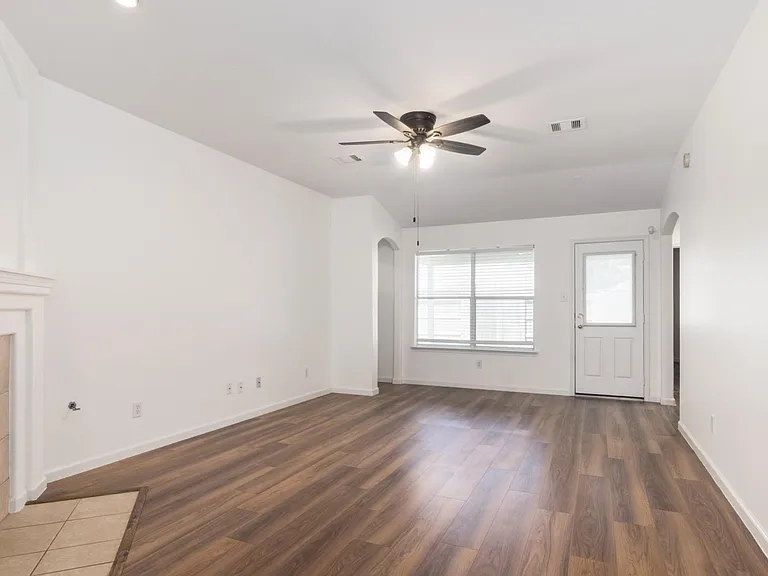 32350 Cross Spring Park Ln — Photo 5
