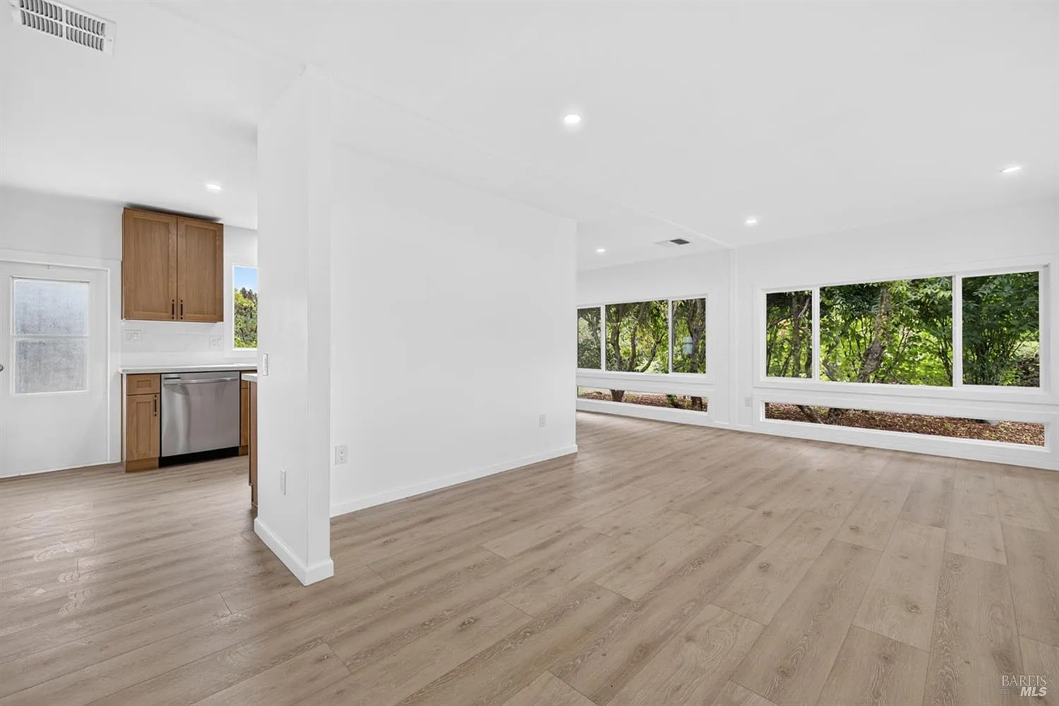 21 Sequoia Circle - Photo 12
