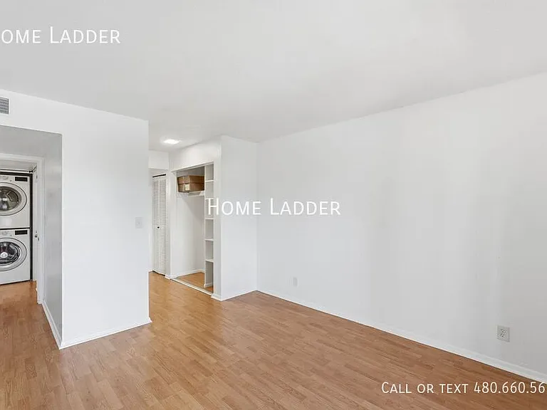 540 N May St #3075 — Photo 11