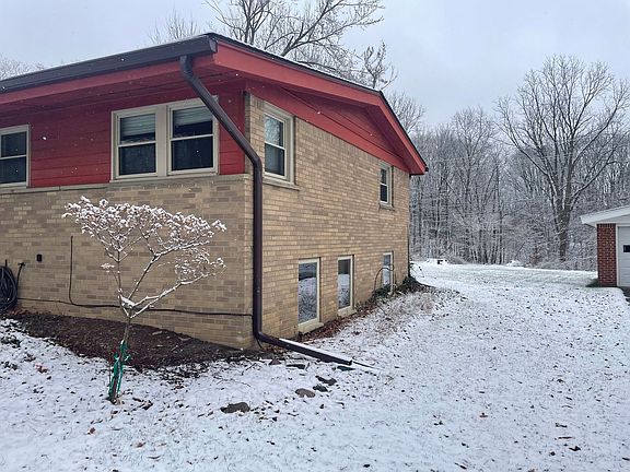 3rd image of 842 Westwood Ave