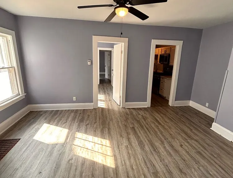 3817 Lockwood Ave — Photo 5