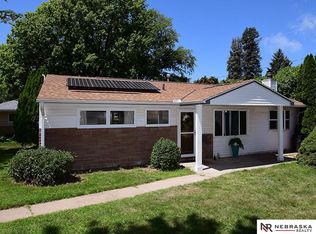 4652 Vinton St, Omaha, NE 68106