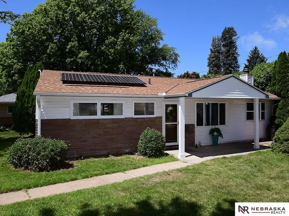 4652 Vinton St, Omaha, NE 68106
