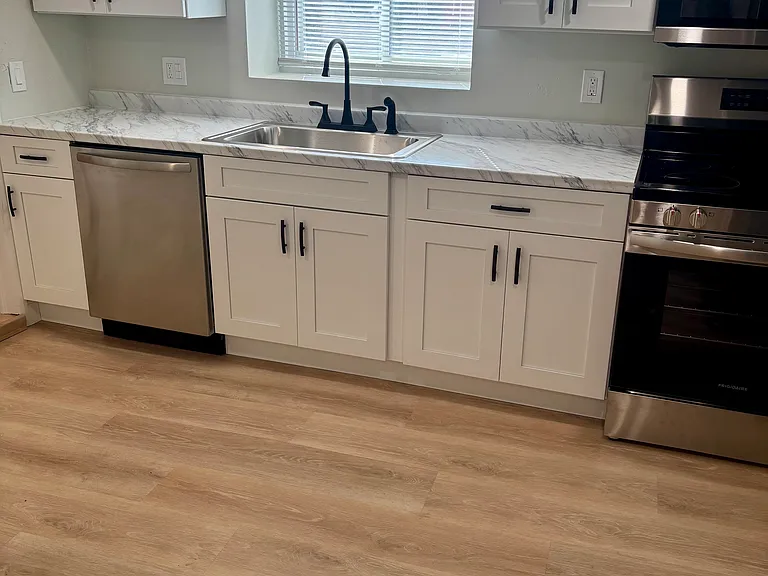 314 Proctor Ave #1B — Photo 1