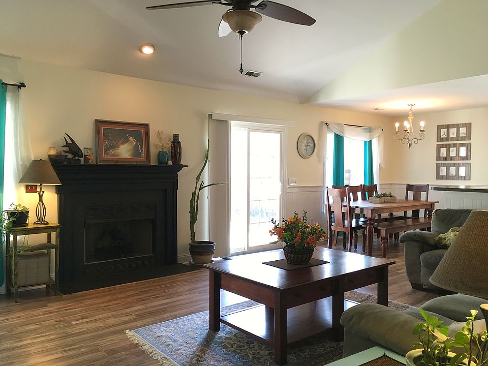 1st image of 4804 W Grove Dr