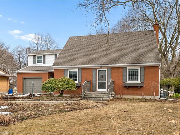 3rd image of 21 Meadowlark Rd