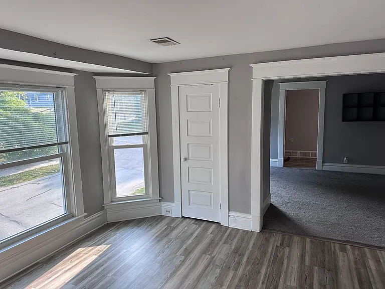 729 College Ave NE #2 — Photo 10
