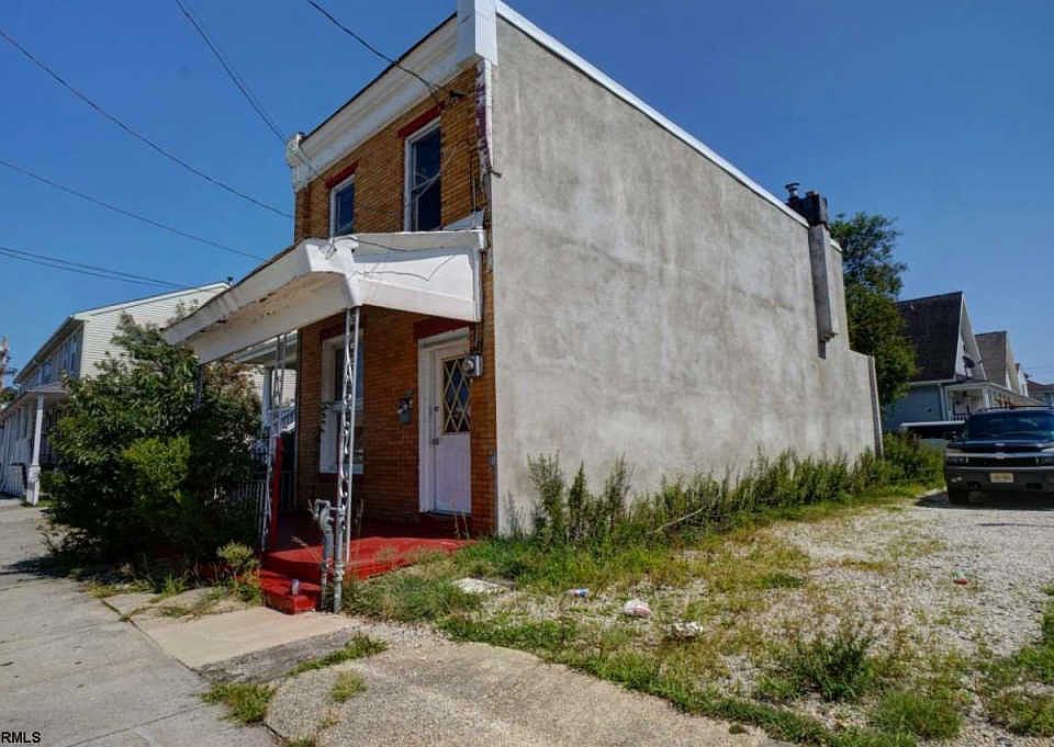 2nd image of 414 Madison Ave
