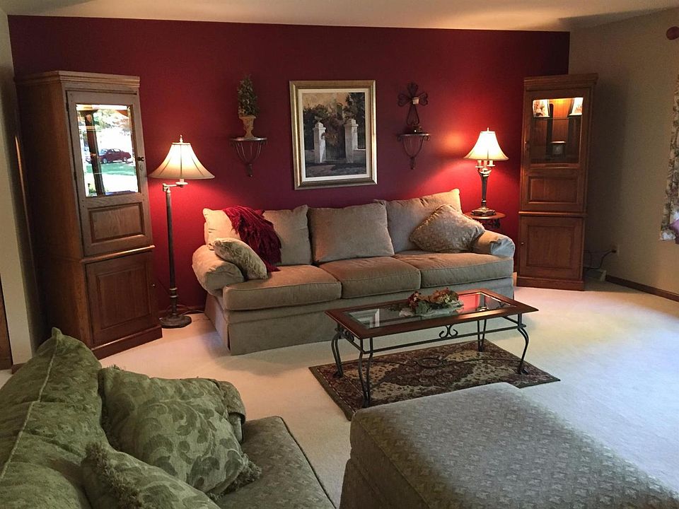 1st image of 9873 E Oakridge Dr