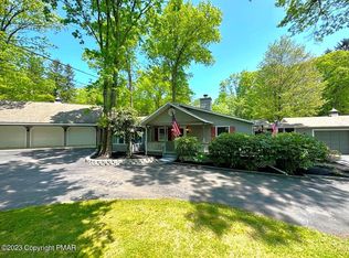 810 Toll Rd, Effort, PA 18330