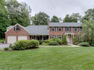 125 Brimfield Rd, Monson, MA 01057