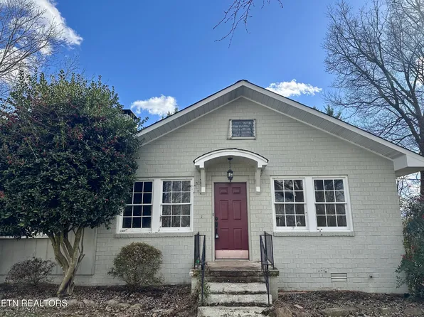 1212 Woodlawn Ave, Maryville, TN 37804